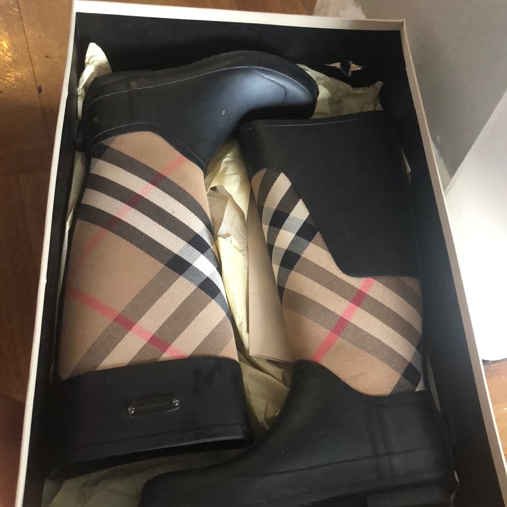 Burberry rain boots